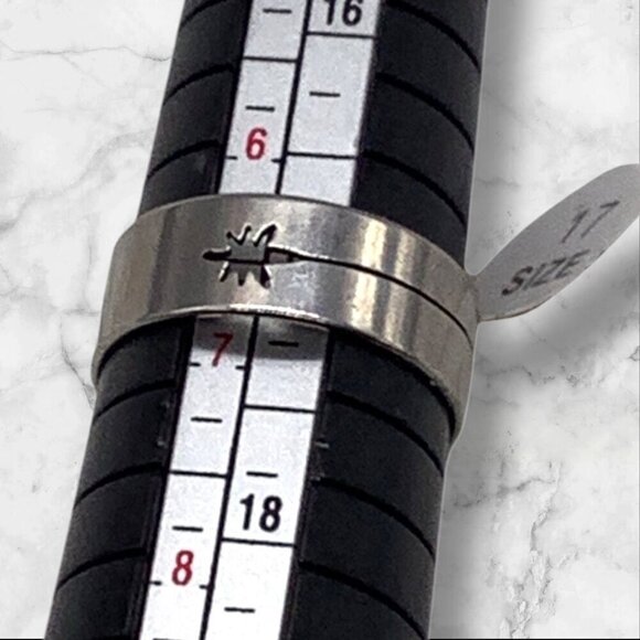 Sunburst Design Stainless Steel Band Ring Unisex Sliver Tone Size 7 - Picture 4 of 5